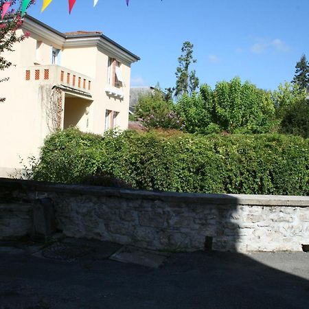 Appartement Le Nid Du Saleys - 70 M2 Centre Ville De Salies-de-Béarn Exterior photo